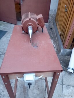 Štípač na dřevo - 2