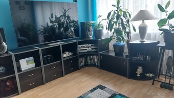 Obyvaci stena ..cerna - 2