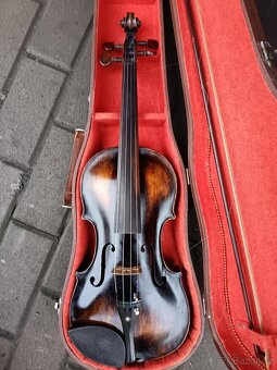 Staré housle - 2
