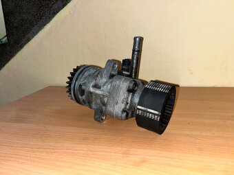 Čerpadlo posilovače VW T5 - 2.5 TDi - 2