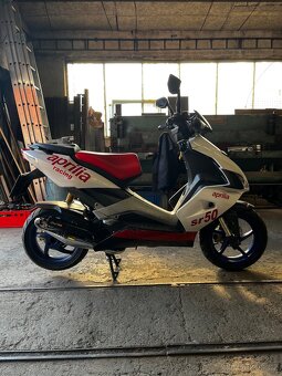 Aprilia SR50 - 2