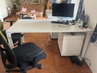 Kancelářský nábytek - 2