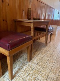 Starožitný set nábytku (stoličky + stůl) - 2