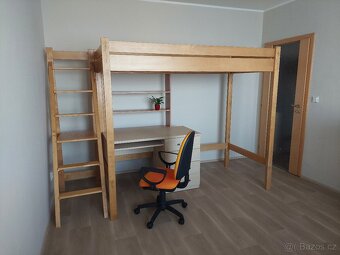 Vyvýšená (patrová) postel, psací stůl a židle - 2
