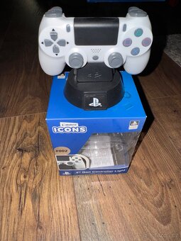 Lampička PlayStation DualShock 4 Controller Icon Light - 2
