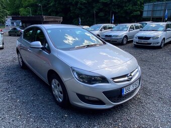 Opel Astra J 1.4i 74kW 1.majitel 78tkm 2015 STK 5/27 - 2