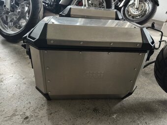 Bmw f 650 gs Nosiče plus kufry Givi - 2