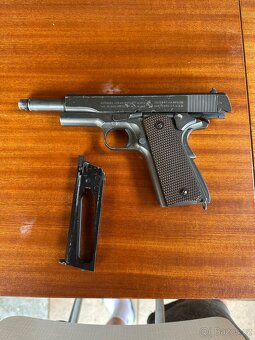 Plynová pistole M1911 - 2