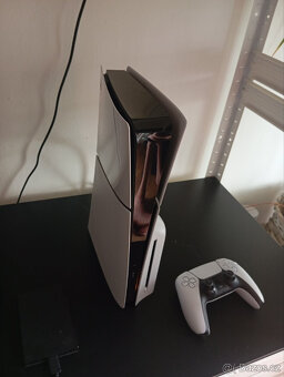 PlayStation 5 Slim 1Tb SSD, s mechanikou, záruka + hra - 2