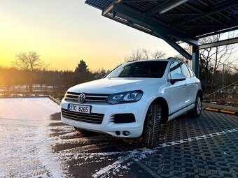 Touareg 3.0 V6 180 kW Exclusive nezávislé topení, vzduch - 2