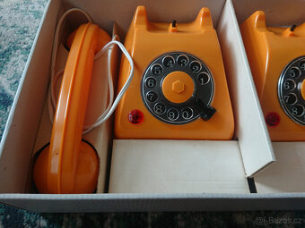 Retro hračka, dětské telefony - 2