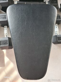 Jednoruční činky (4 páry) + lavice GymBeam - 2