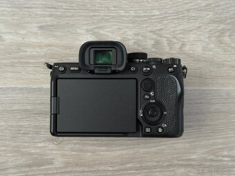 Sony A7 IV tělo, záruka - 2