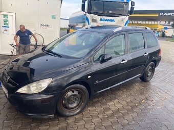 Peugeot 307 1.6 HDI. Rok 2005. 7 místné, tažné, klima - 2