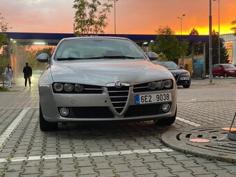 Alfa Romeo 159 - 2