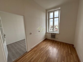 Plzeň – prodej cihlového bytu 3+kk s prostornou šatnou, komo - 2