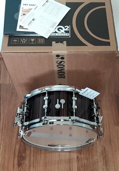 Prodám nový snare Sonor SQ2 Maple- 14x6,5" Ebony(PC33831,-) - 2