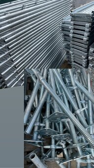 Prodám dvě sady lešení, jedna sada p. Plocha 82m2 - 2