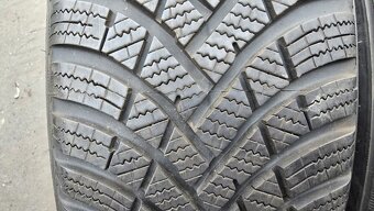 Zimní pneu 205/60/16 Hankook - 2