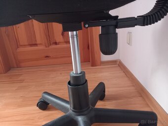 Kancelářská židle - 2