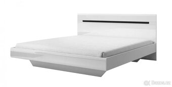 Postel 180x200 v bílém lesku - 2