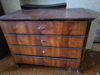 Prodám komodu - 2