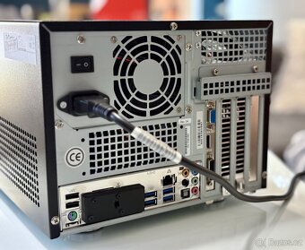 NewTek TriCaster 40 - stream - 2