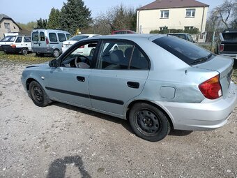 Hyundai accent 1.3i 63 kW rv 2005 - 2