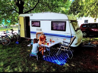 Karavan hobby 430 - 2