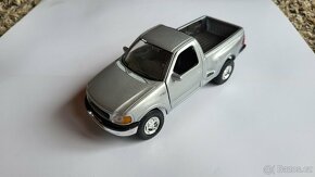 Ford F-150 - Maisto - 2