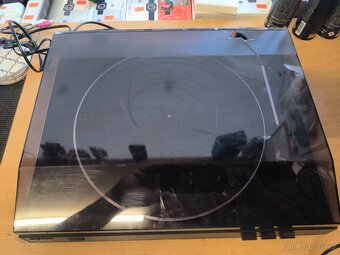 Gramofon Sony - 2
