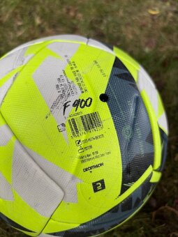 Fotbalový míč F900 - 2