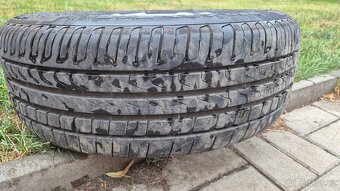 Letní pneu 215/55r17 - 2