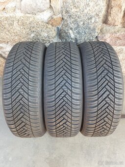 Hankook 185/60/15 celoroční - 2