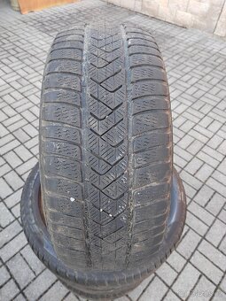 Zimni pneu Pirelli Sottozro 245/45/18 - 2