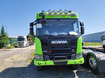 Scania G500XT 6x6 / HYVA TITAN-Naťahovák kontajnerov (NOVÉ) - 2