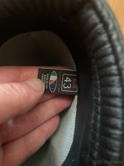 Motoobuv diadora - vel. 43 vyborný stav - 2