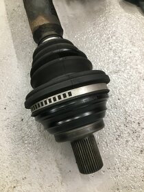 Prodám poloosy z Passat B6 - 2