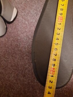 Sjezdové boty Fischer RC 4 junior , přeskáče 34,35,36 - 2