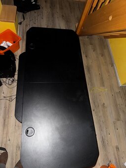 Herní stůl (cena nepevná) - 2