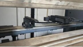 Lisy - ohraňovací APHS 31300 CNC - 2