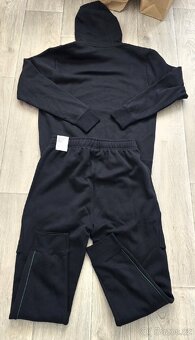 Nike teplakovka  M - 2