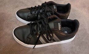Dámská obuv Adidas - 2