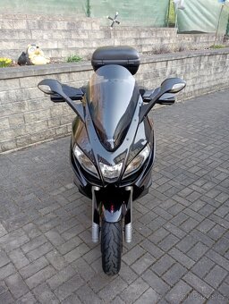 Aprilia SRV 850 - 2