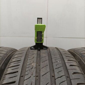 17" PNEU – 205/40/R17 – LETNÍ - značky BARUM - 2