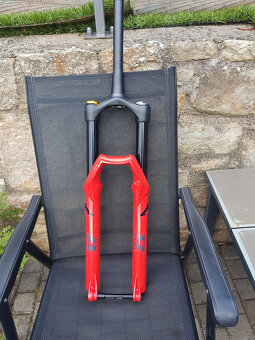 NOVÁ VIDLICE MARZOCCHI BOMBER Z1 29-170 GRIP 15x110 - 2
