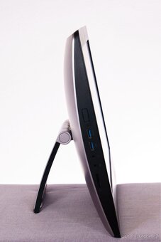 komplet PC v monitoru i3 8GB 256 SSD příslušenství - 2