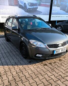 Ceed 1.6Crdi 85kw 2012 STK 6/2026 - 2