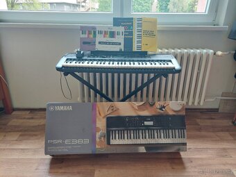 Yamaha PSR-E383 - 2