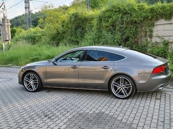 Prodám Audi A7, 2011 rok, 3l diesel (180 kw), skvělý stav. - 2